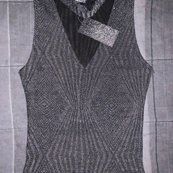 Silver crop top - Picture 5 of 5